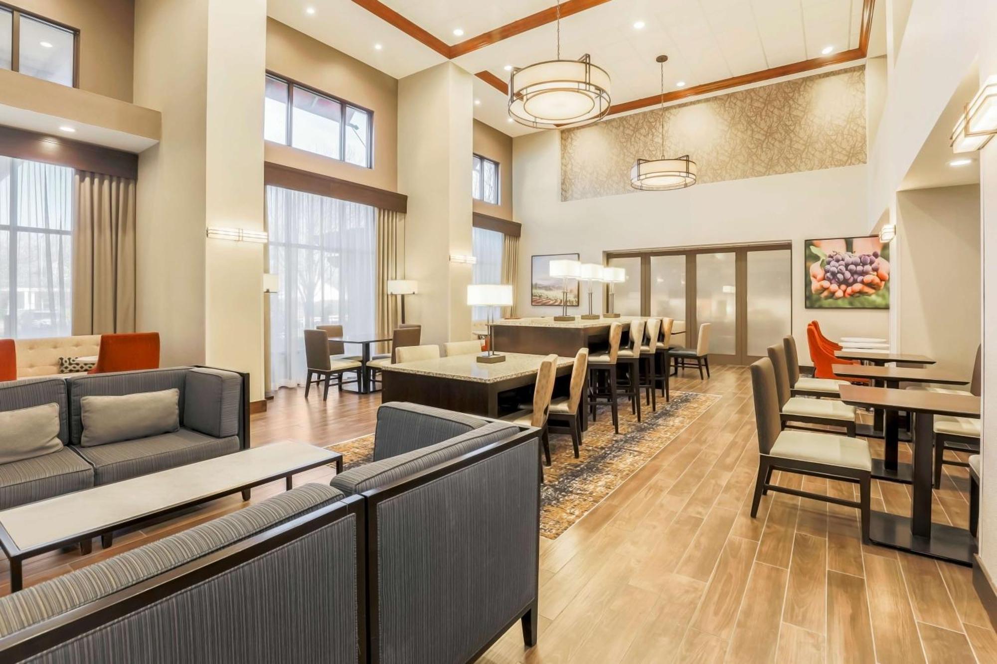 Hampton Inn & Suites Windsor-Sonoma Wine Country Extérieur photo