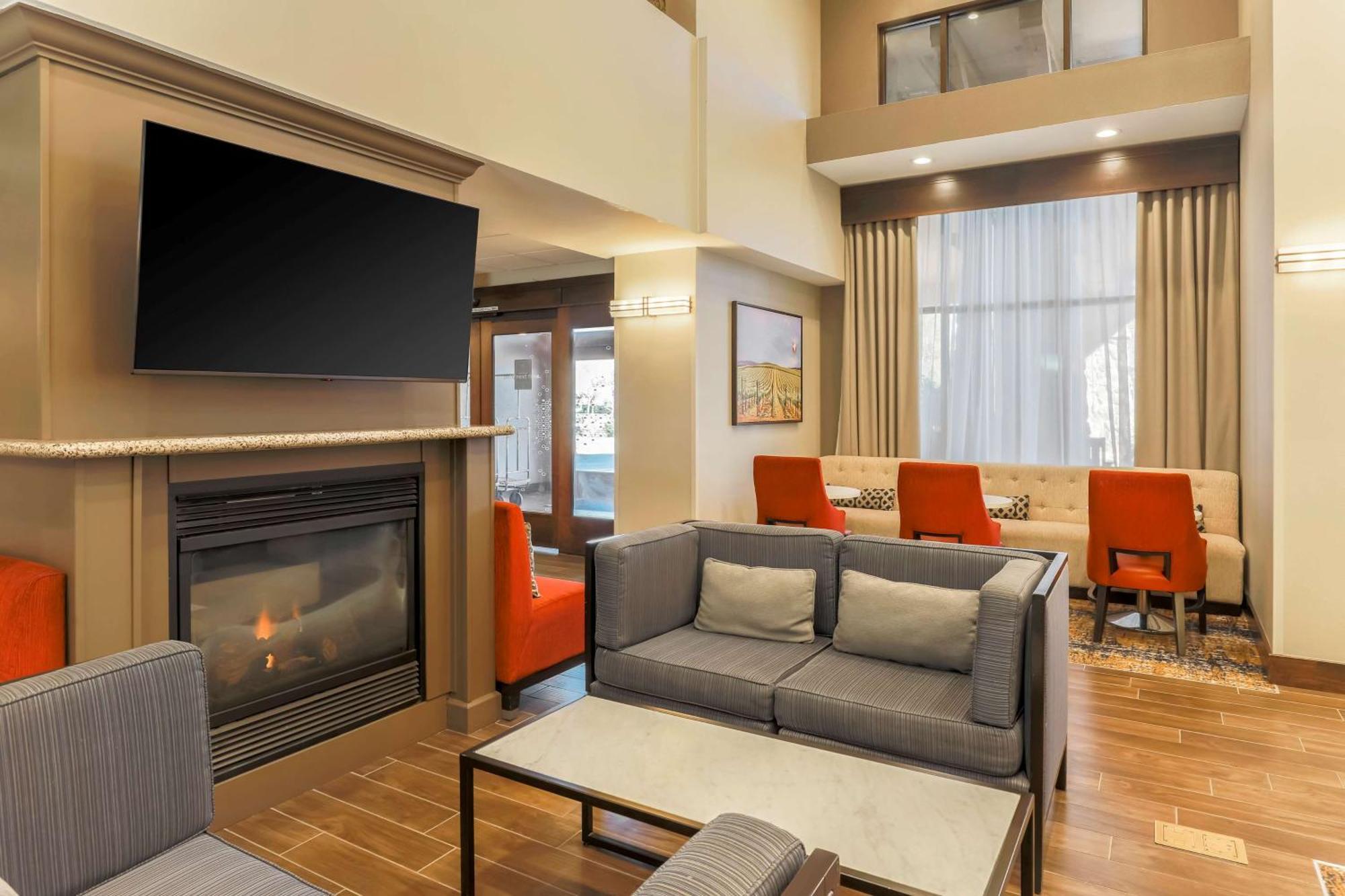 Hampton Inn & Suites Windsor-Sonoma Wine Country Extérieur photo