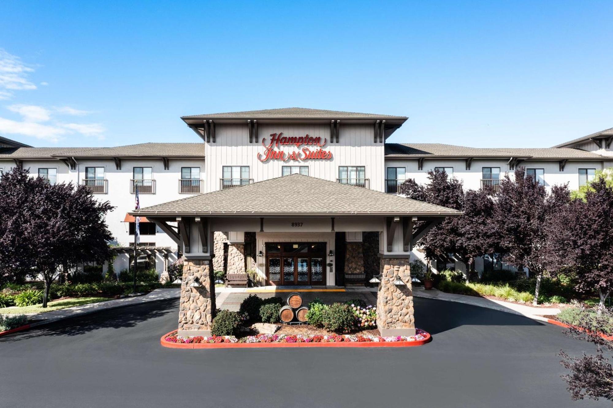 Hampton Inn & Suites Windsor-Sonoma Wine Country Extérieur photo