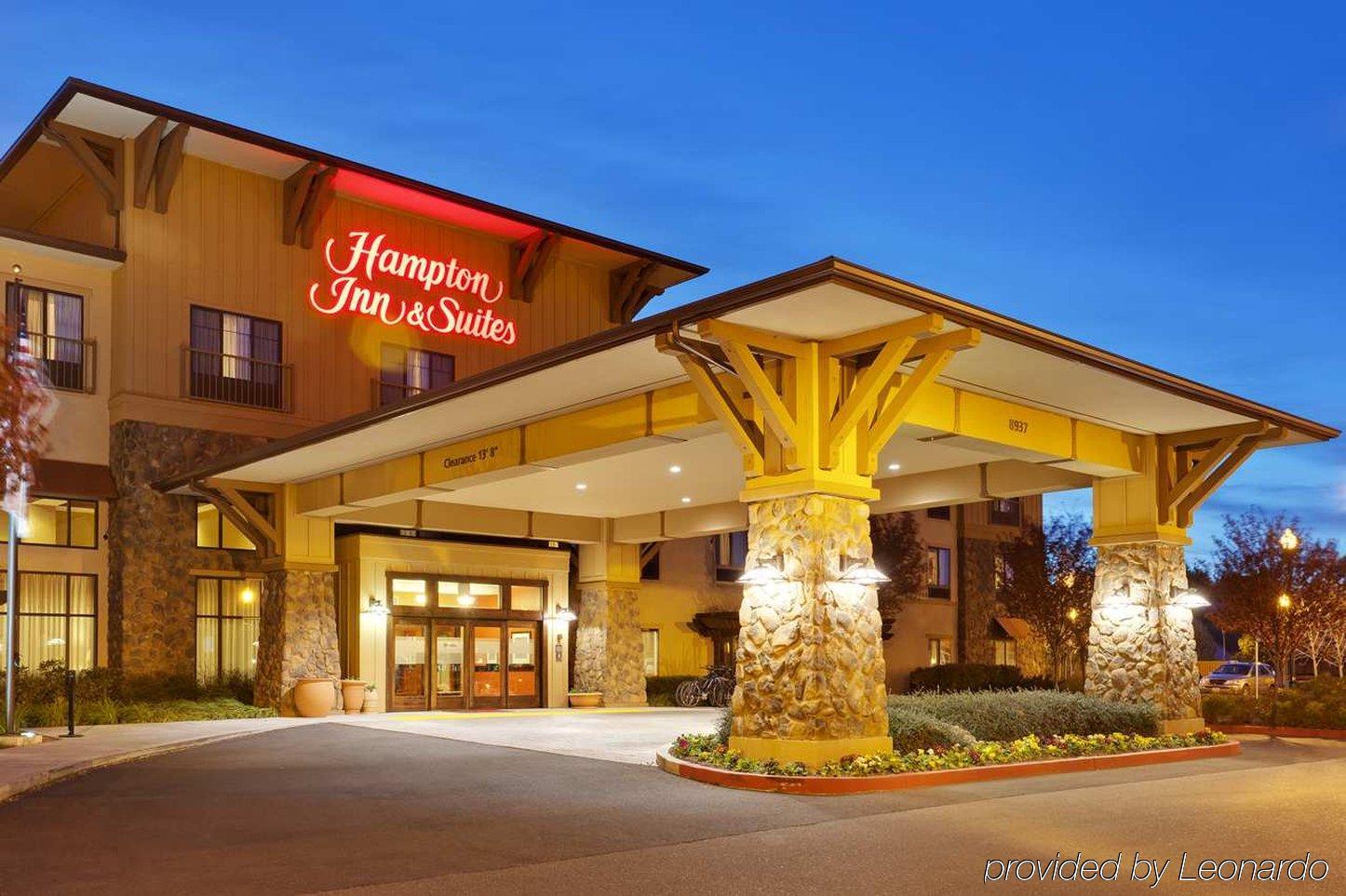 Hampton Inn & Suites Windsor-Sonoma Wine Country Extérieur photo