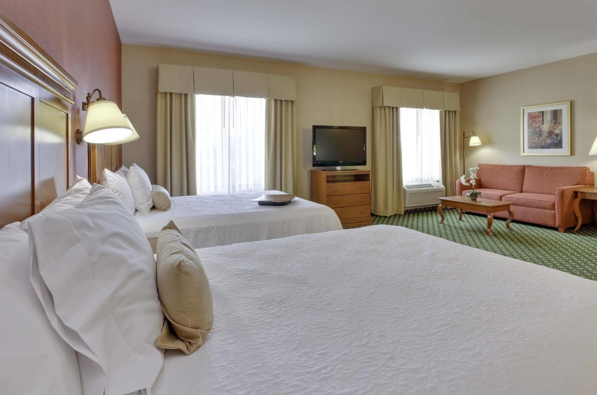 Hampton Inn & Suites Windsor-Sonoma Wine Country Extérieur photo